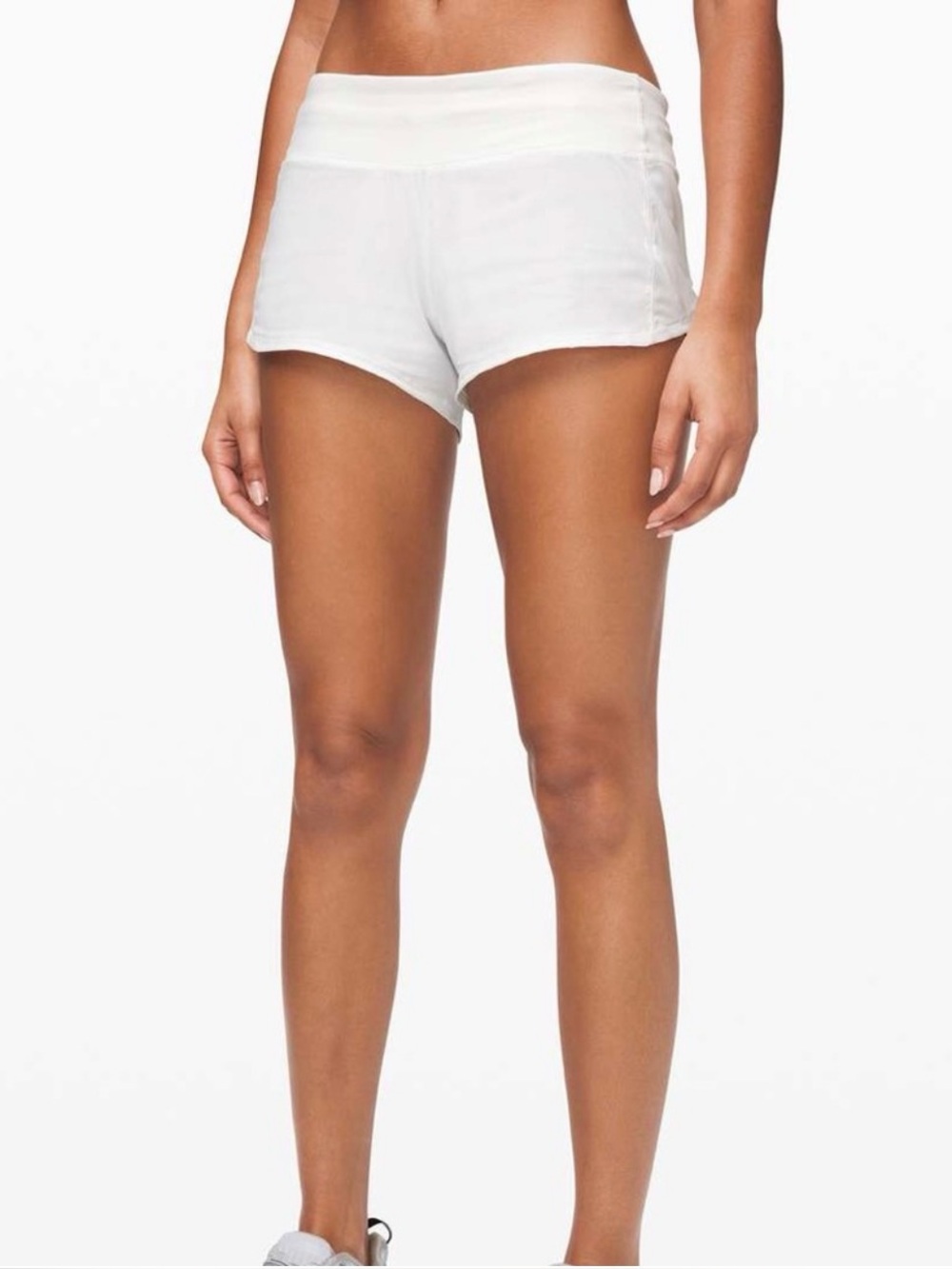 Lululemon 2.5” Speed Up Short White Size 4